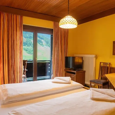 Haus Anna Appartementhaus Bad Kleinkirchheim