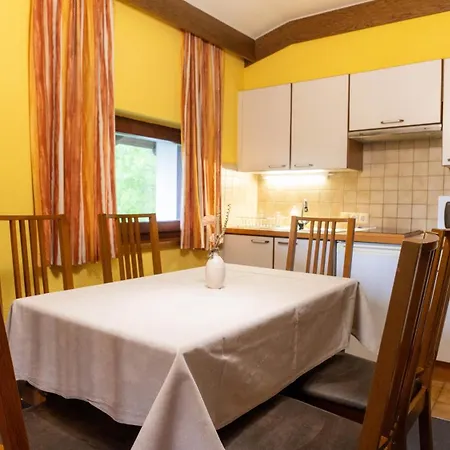 Haus Anna Appartementhaus Апартаменты Бад Кляйнкирххайм